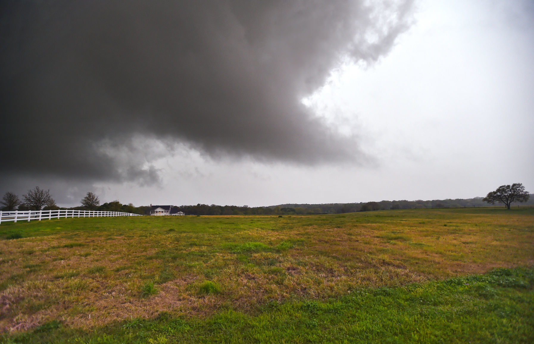 Inflow stinger in Saturday's storm